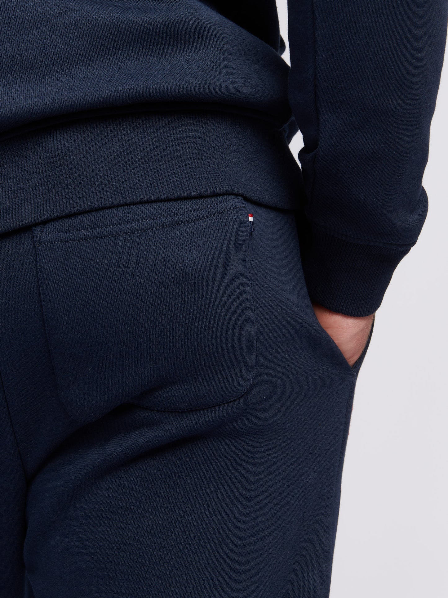 Mens Player 3 Joggers in Dark Sapphire Navy/Haute Red DHM