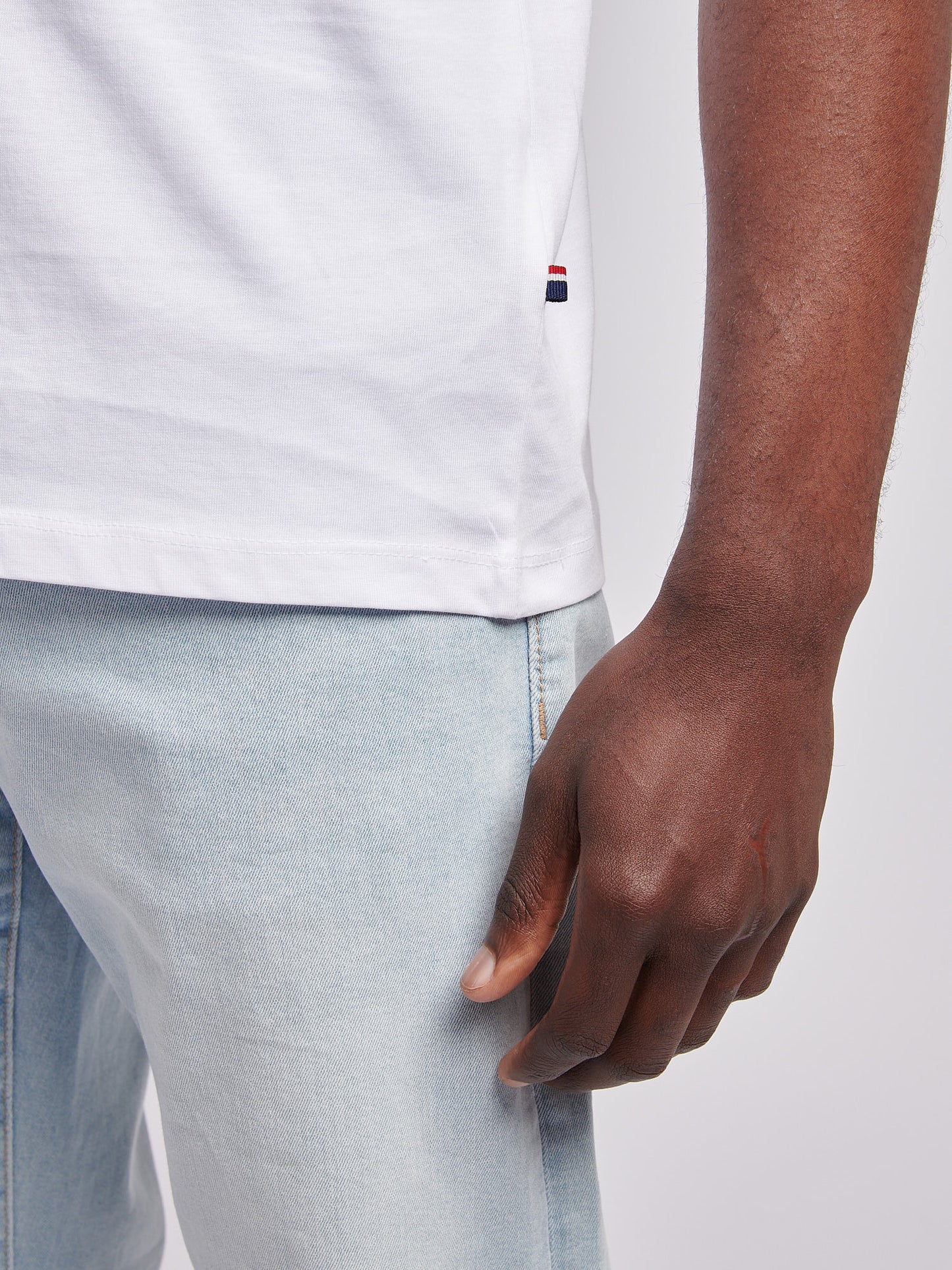 Męskie podwójne jeźdźcy graficzne T-shirt w jasnej bieli