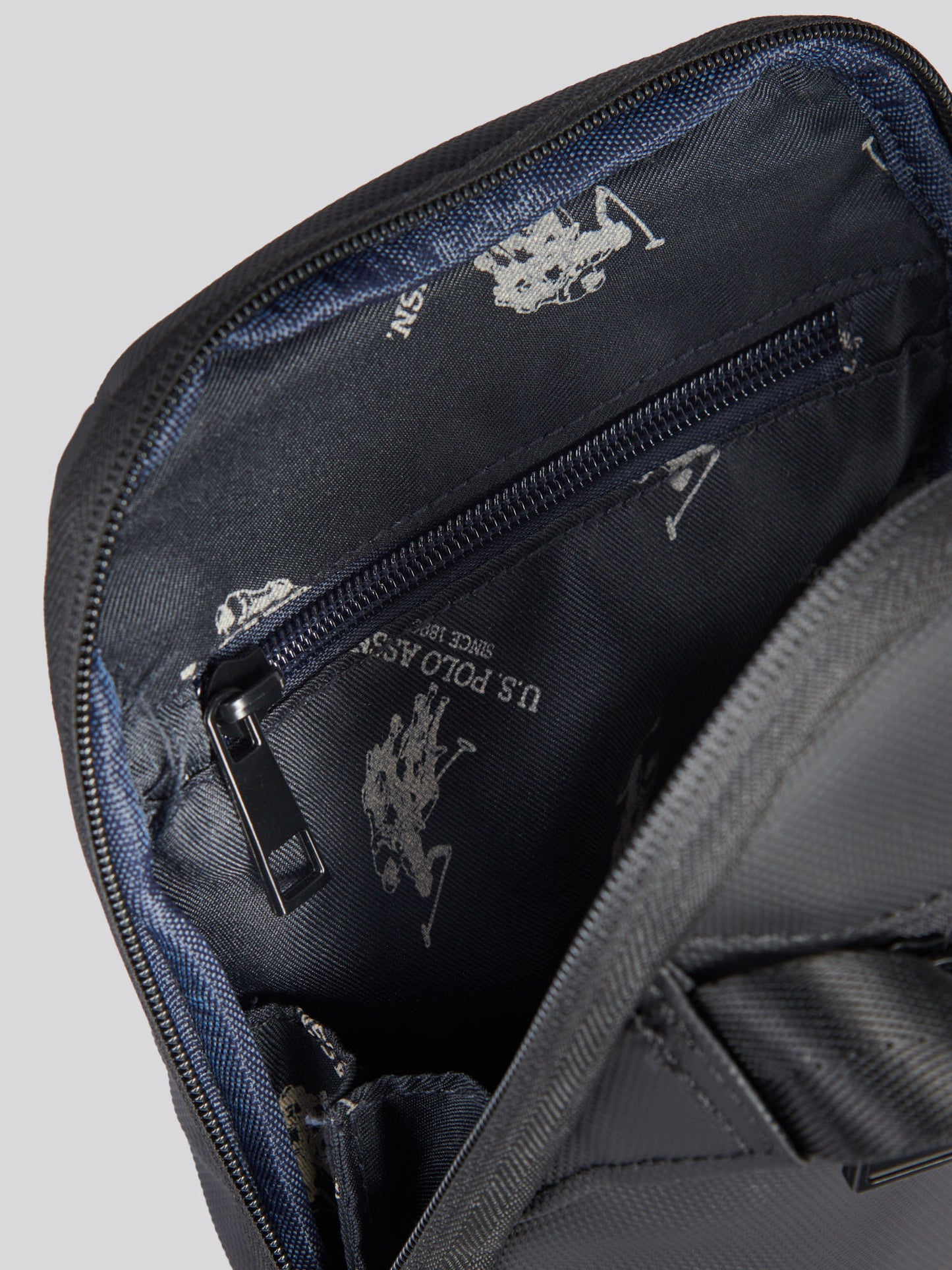 Mens Small Arrowhead Crossbody Bag Black