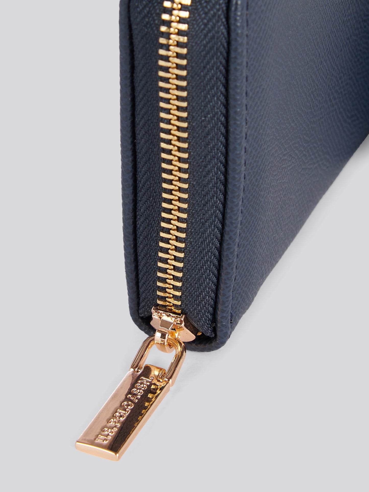 Jones Large Zip wokół PU Navy