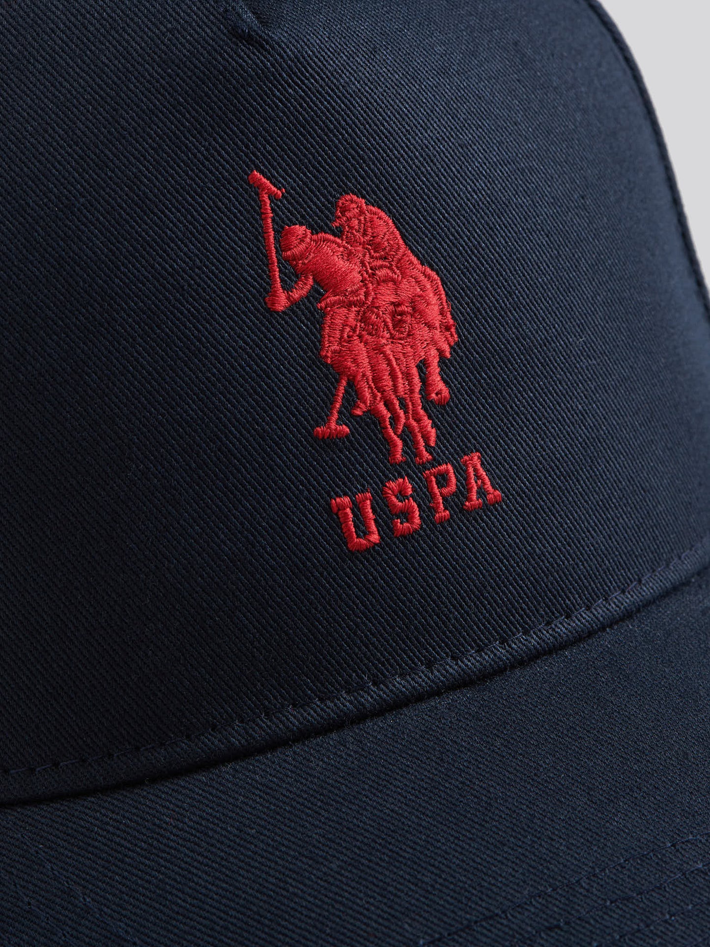 Mens Player 3 Baseball Cap in Dark Sapphire Navy/Haute Red DHM