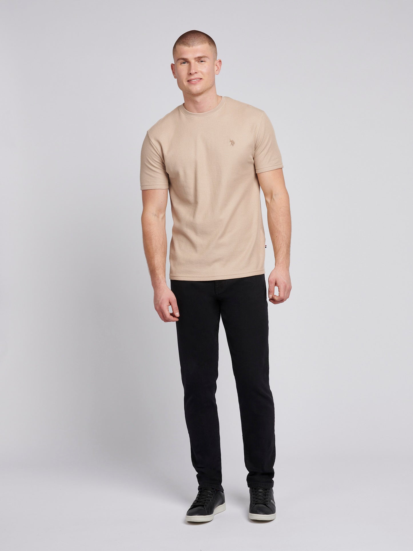 Mens Classic Fit Jean w czarnym myciu