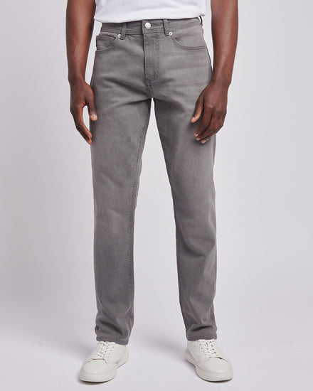Mens Classic Fit Jean w szarym myciu