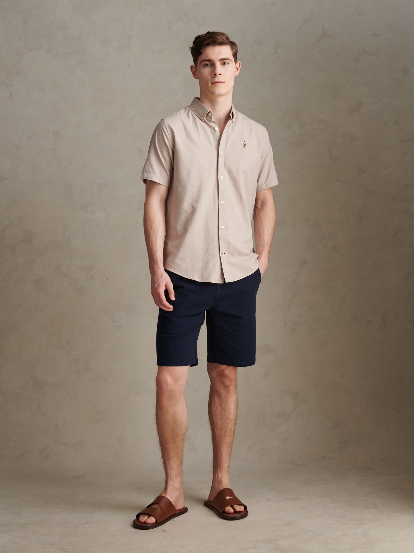 Mens  Short Sleeve Oxford Shirt in String