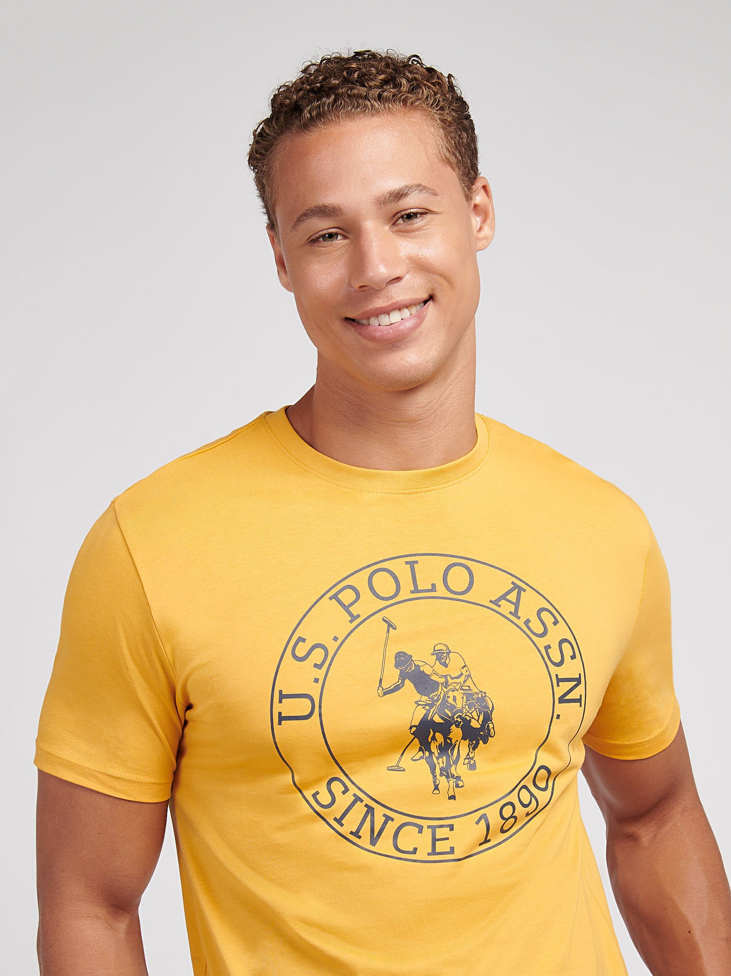 T-shirt mrówek USPA Circle Print w Złotej moreli