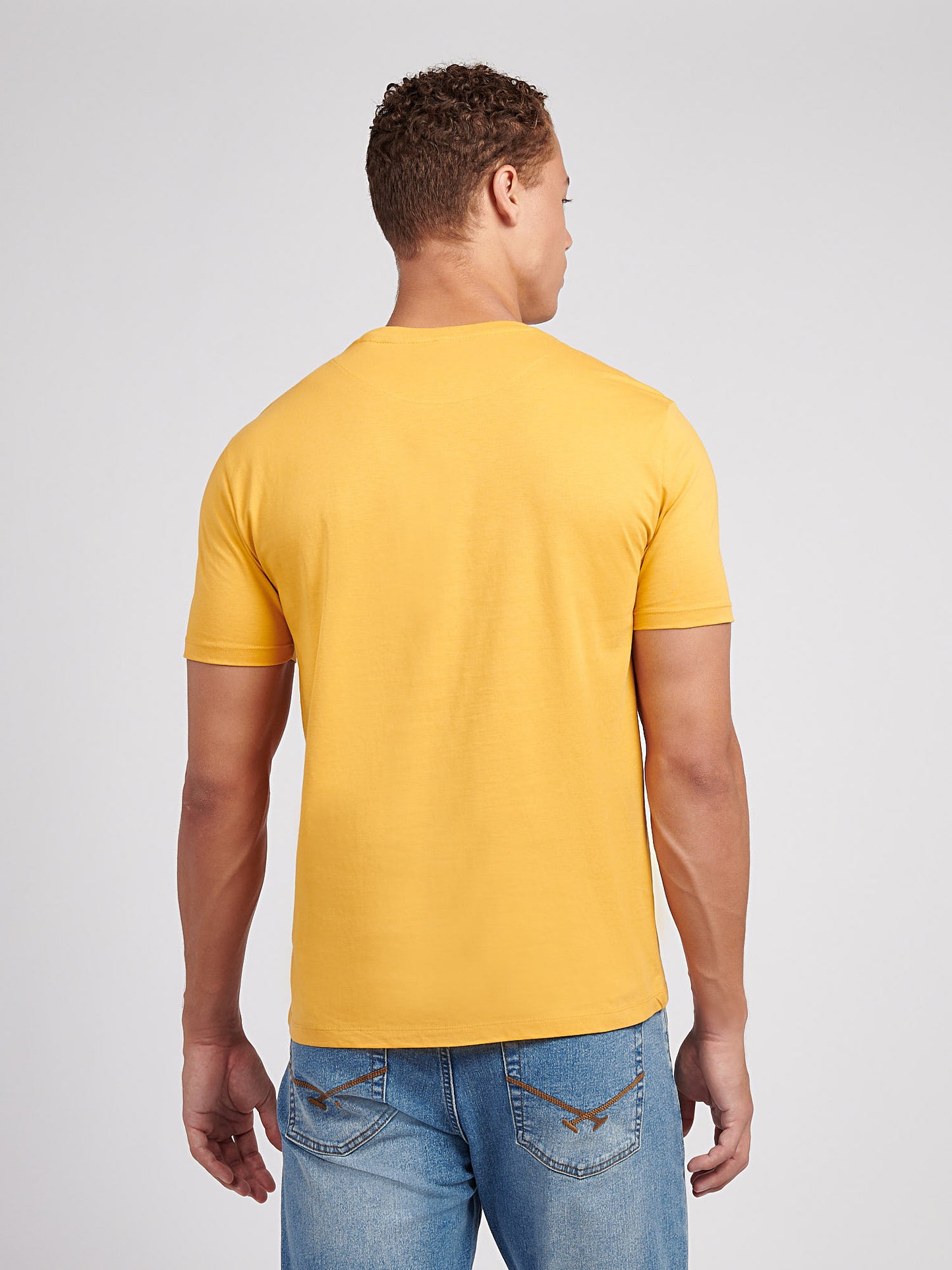 T-shirt mrówek USPA Circle Print w Złotej moreli