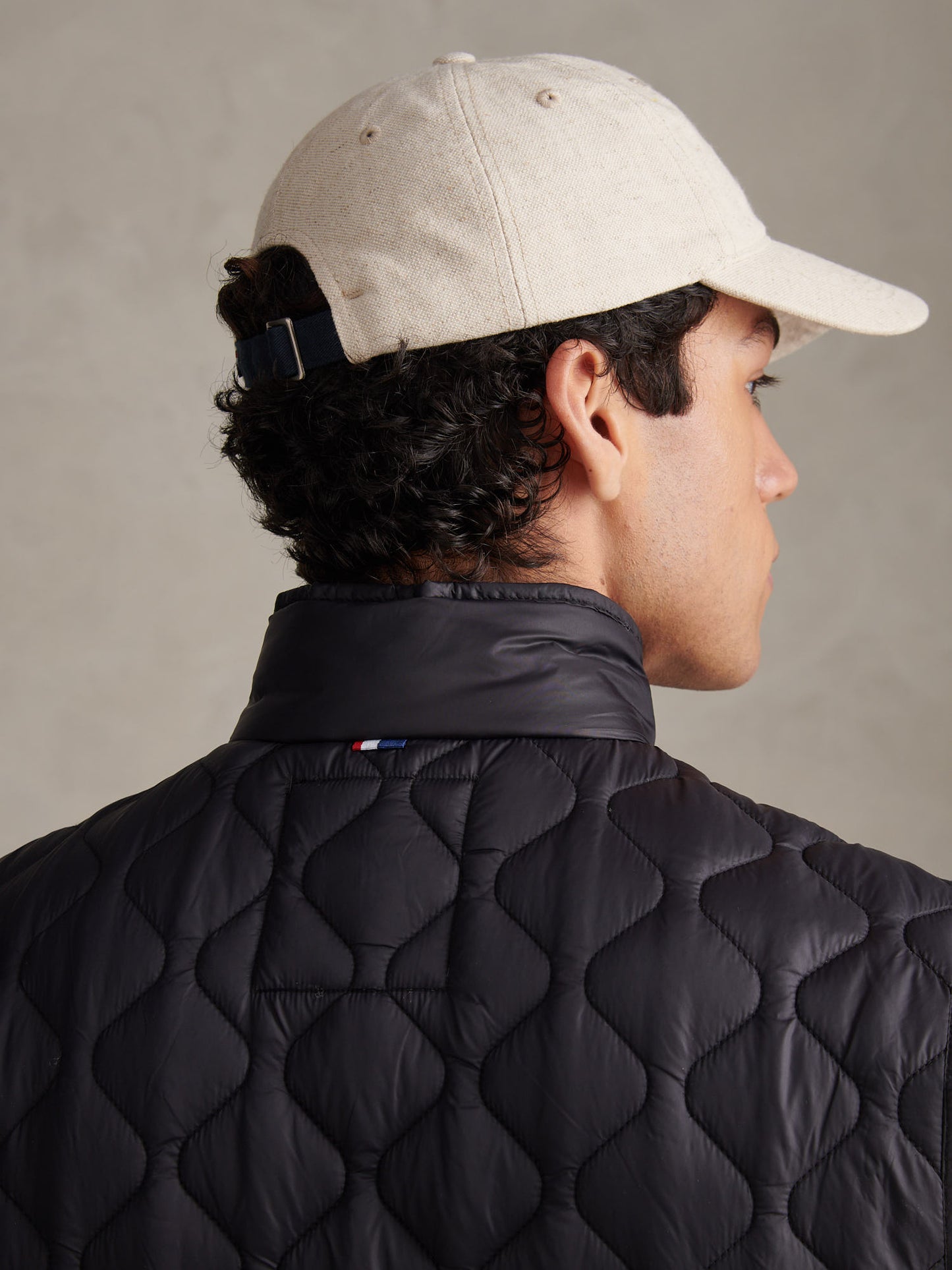 Mens Onion Quilt Lightweight Gilet Black