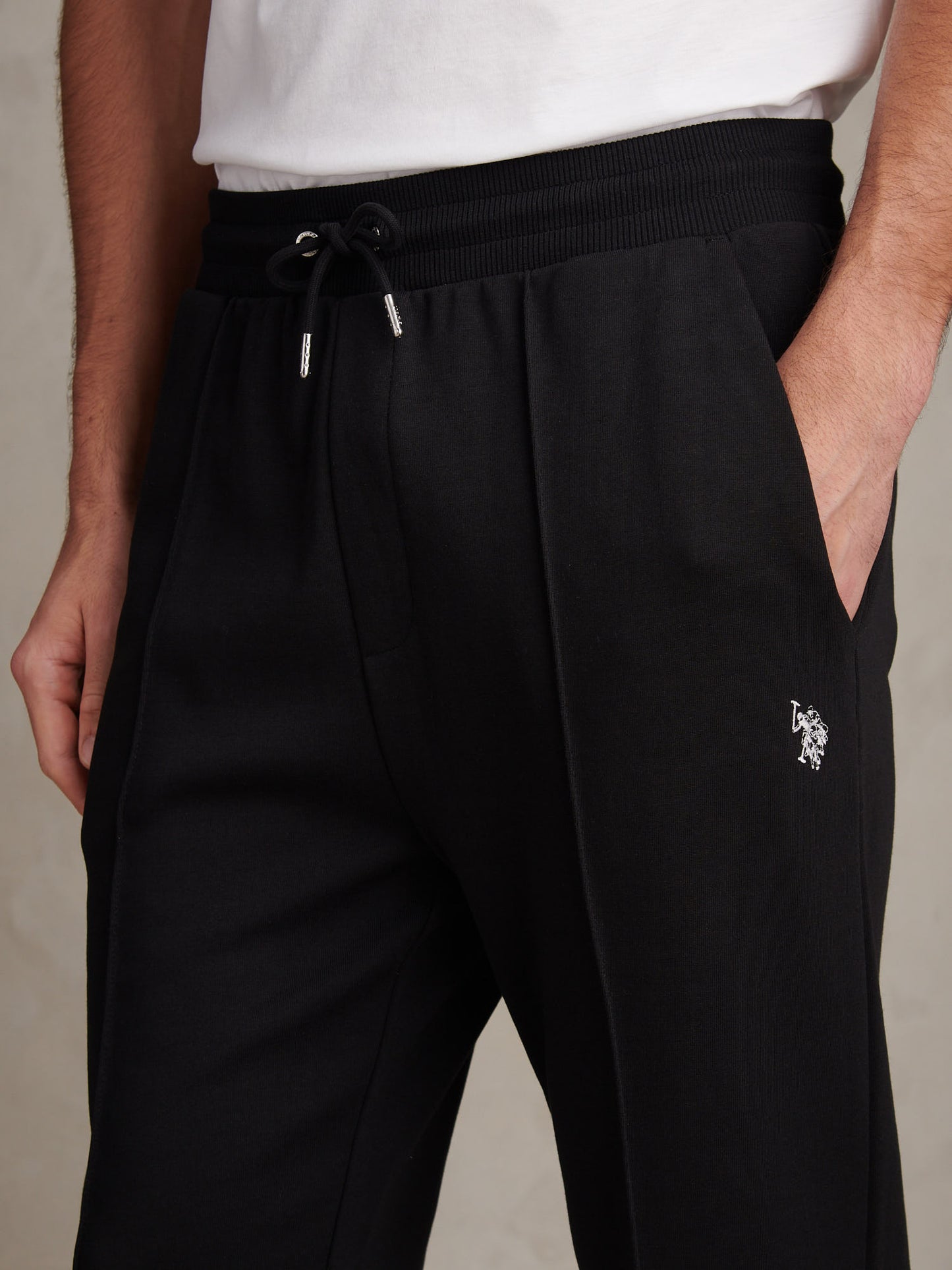 Interlock Pintuck Jogger Black Bright White DHM