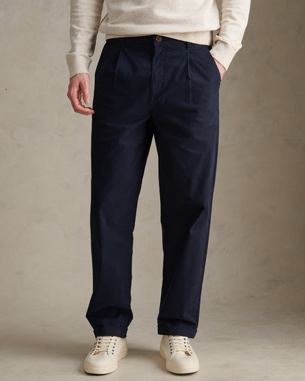 Mens Pleat Front Lightweight Chino Trousers Dark Sapphire Navy / Haute Red DHM