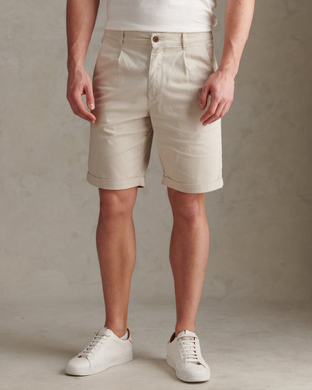 Mens Pleat Front Classic Lightweight Chino Short Beige
