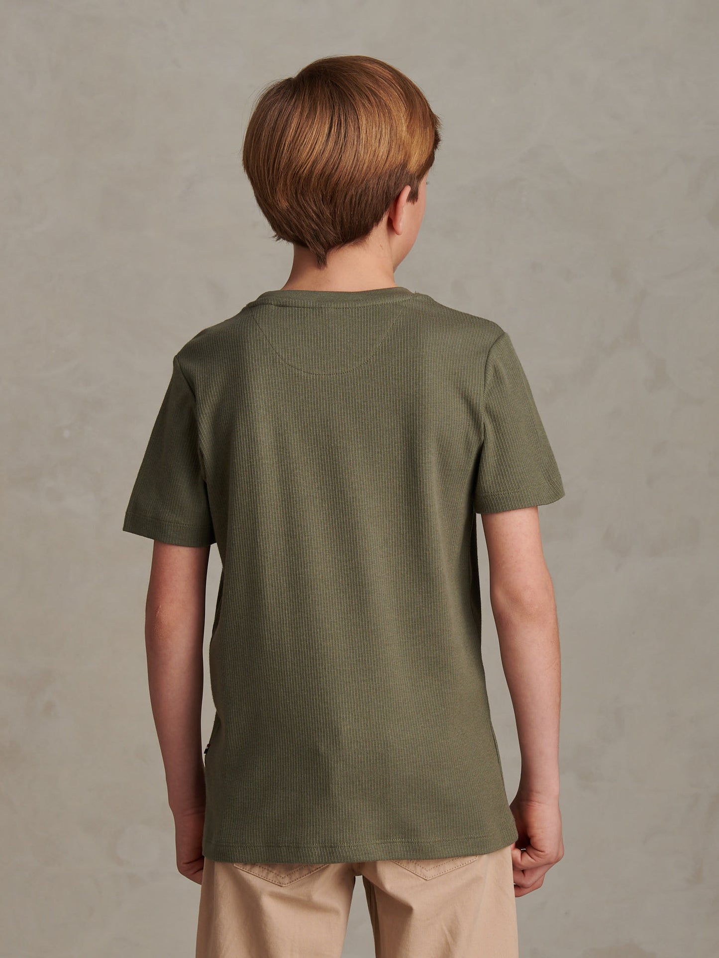 Pionowa tekstura Tshirt grzankowana bazylia