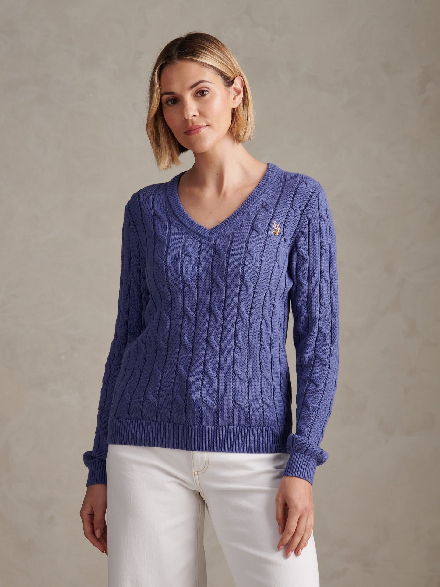 Womens V-Neck Cable Jumper in Marlin