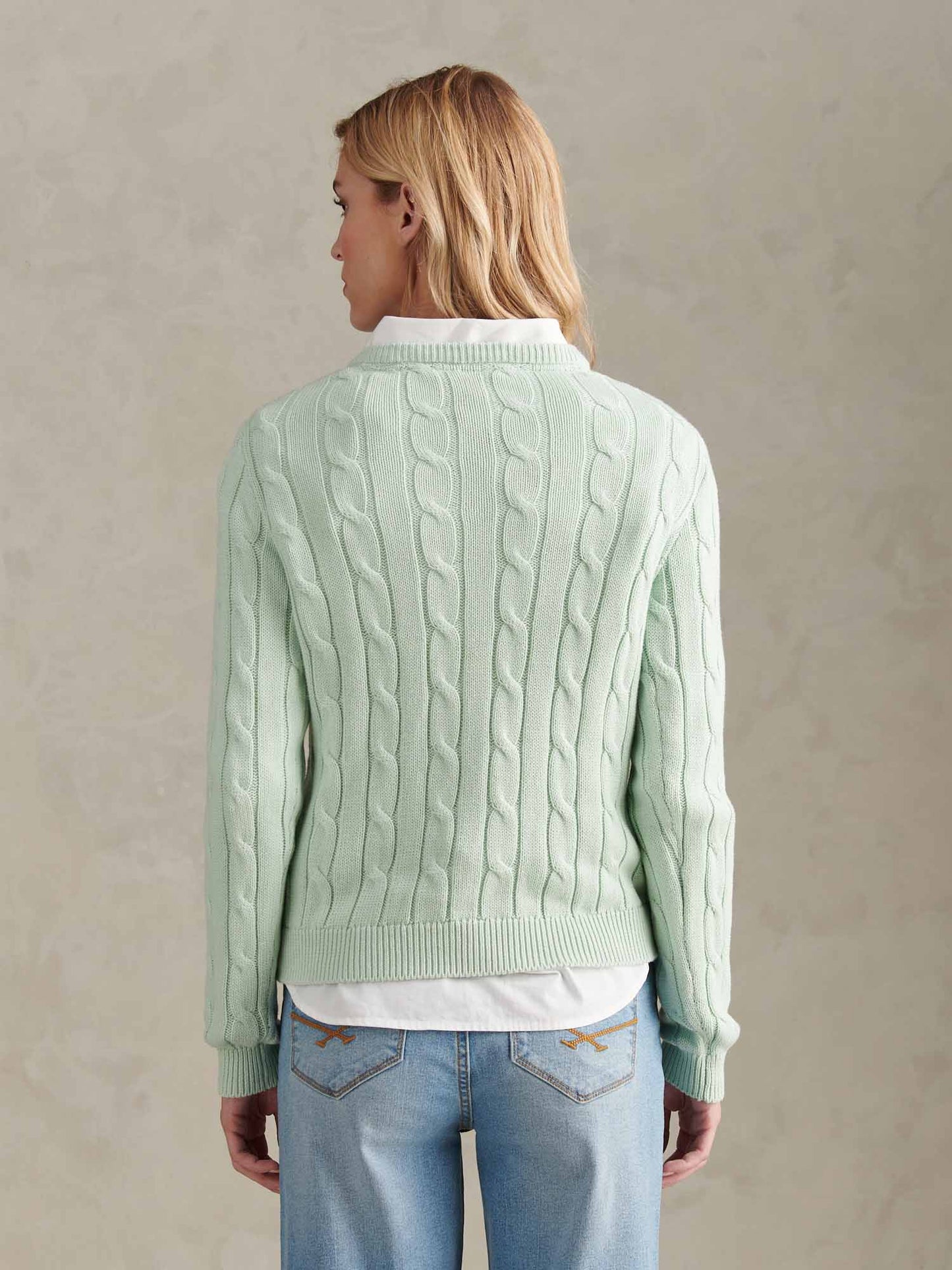 Womens V-Neck Cable Jumper in Misty Jade