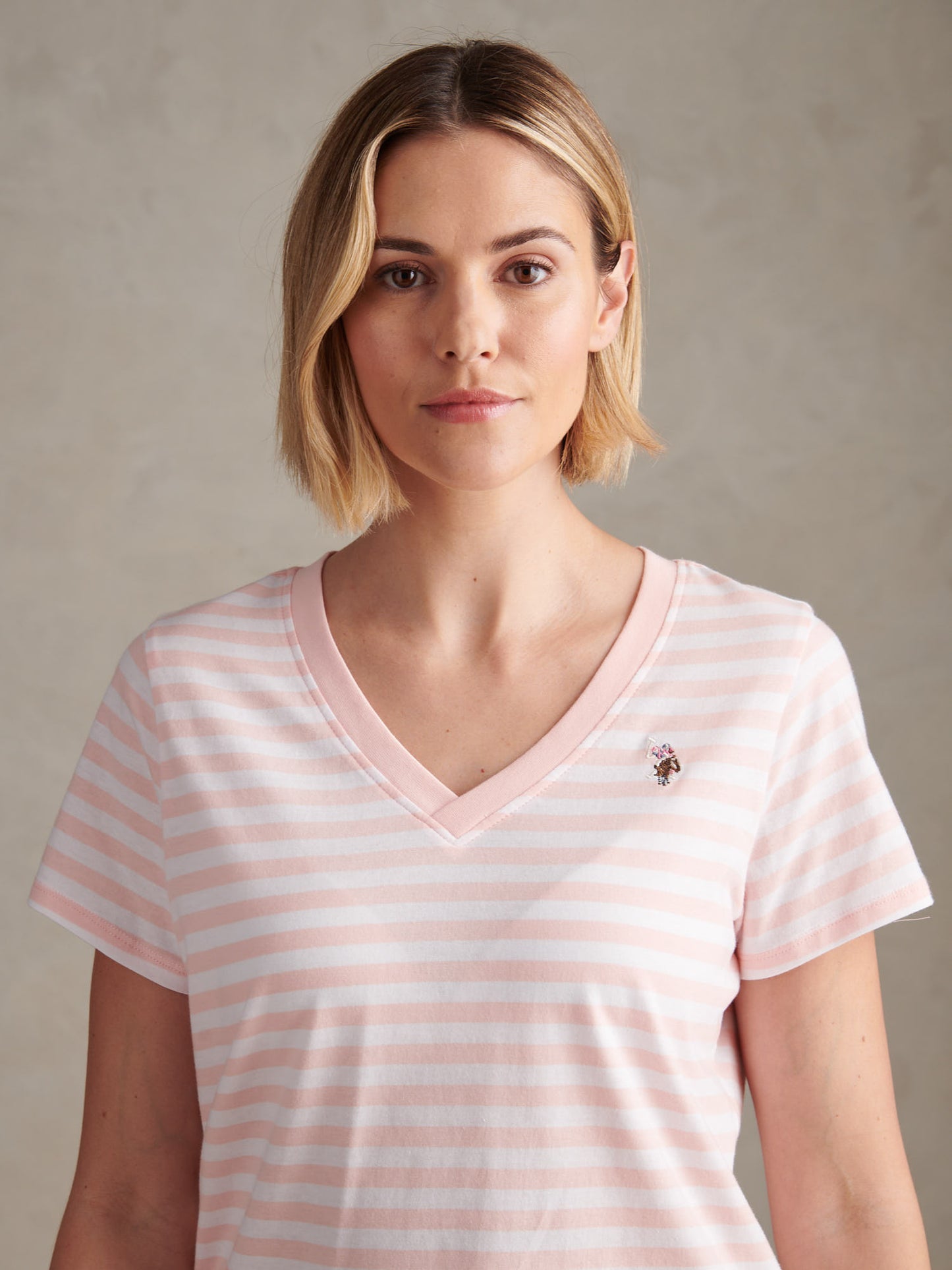 Womens Stripe V-Neck Neck T-Shirt in Crystal Rose