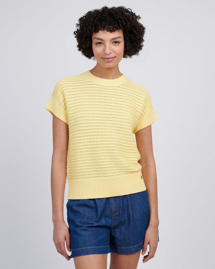 Women Open Knit Shorko z krótkim rękawem w łagodnym żółtym