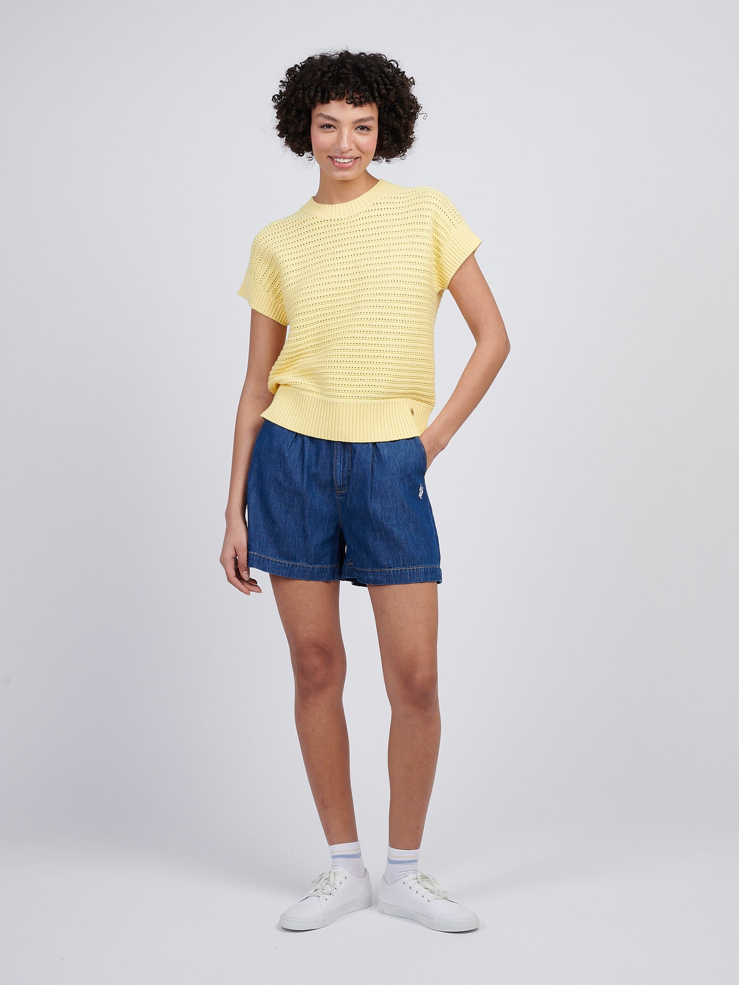 Women Open Knit Shorko z krótkim rękawem w łagodnym żółtym