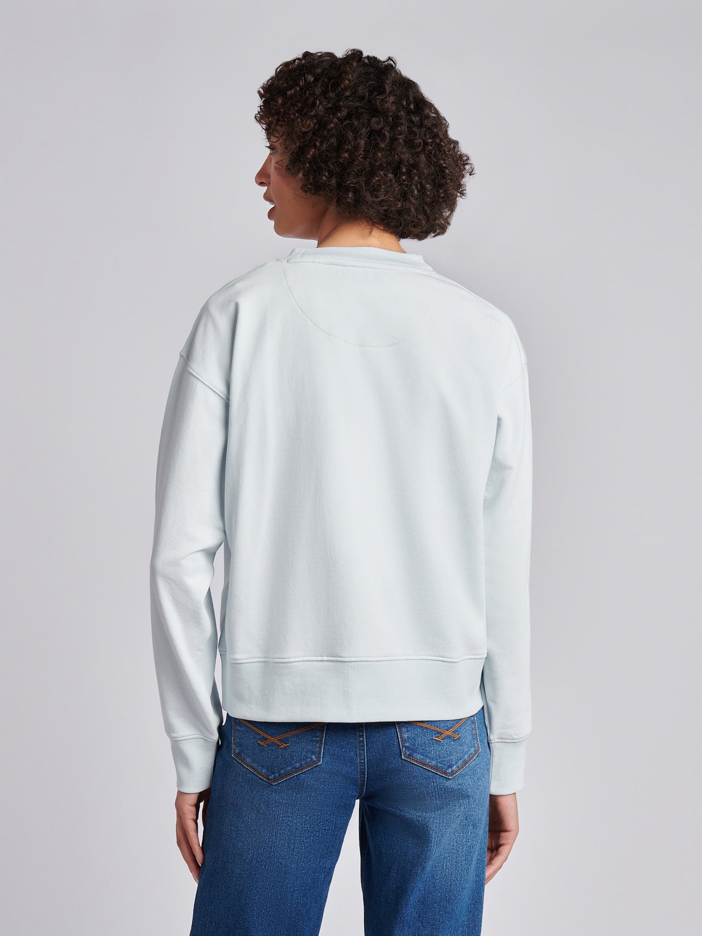 Womens Arc Graphic Crew Sweat in Ballad Blue